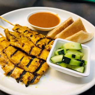 A7 Satay (4 pcs)