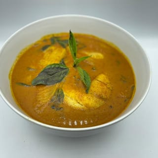 P45 Special Gang Prik Curry 1Lb of Tilapia****